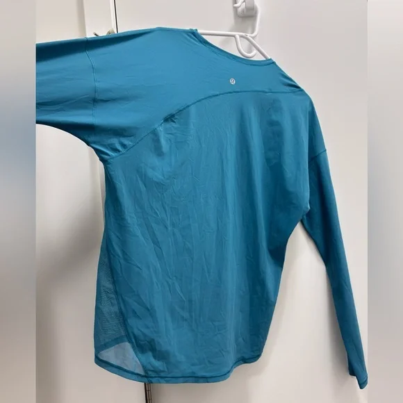 Lululemon women’s Ice cave Long Sleeve Casual Top - Picture 3 of 9